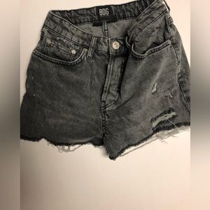 Urban outfitters bdg summer cutoff shorts faded black raw denim size 27